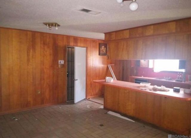 211 Lakecrest Ave, Baton Rouge, LA 70807