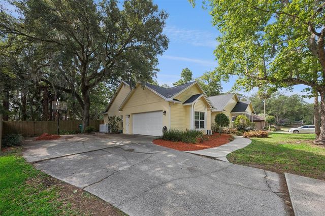 672 VISTAWILLA DRIVE, Winter Springs, FL 32708