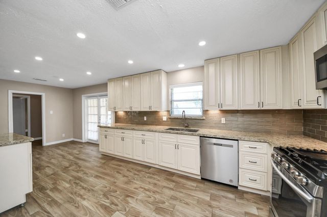 2706 Stetson Lane, Houston, TX 77043