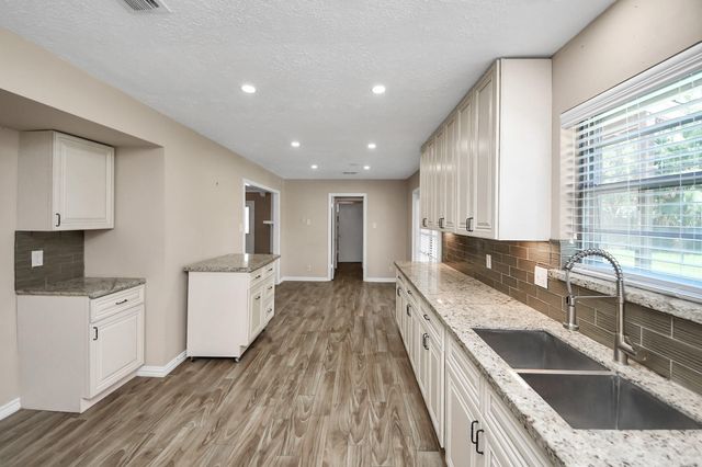 2706 Stetson Lane, Houston, TX 77043