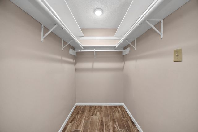 2706 Stetson Lane, Houston, TX 77043