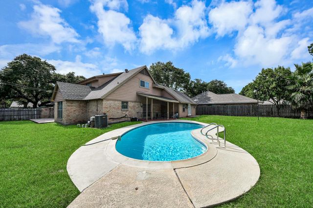 2706 Stetson Lane, Houston, TX 77043