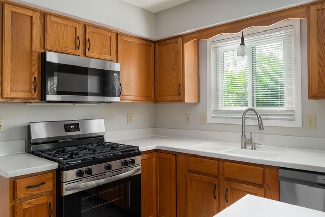 1901 Westwood Drive, Lewis Center, OH 43035