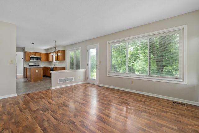 1901 Westwood Drive, Lewis Center, OH 43035