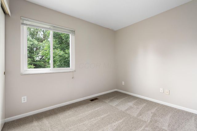 1901 Westwood Drive, Lewis Center, OH 43035