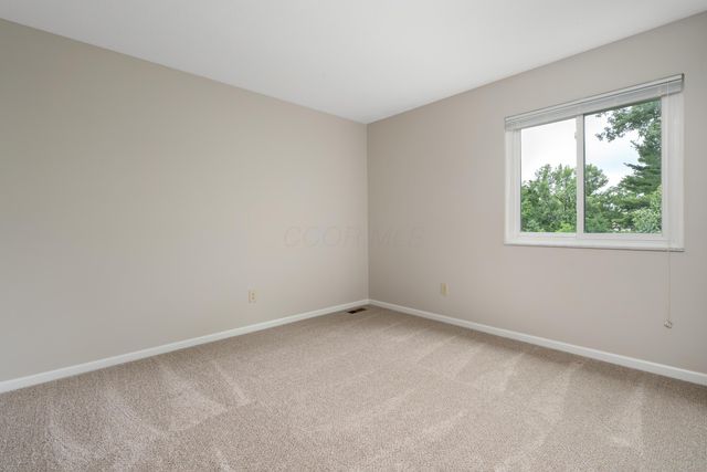 1901 Westwood Drive, Lewis Center, OH 43035