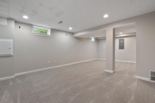 1901 Westwood Drive, Lewis Center, OH 43035
