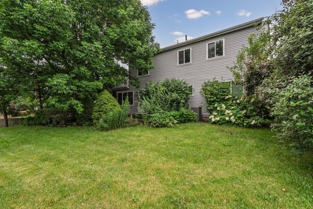 1901 Westwood Drive, Lewis Center, OH 43035