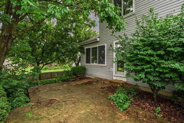 1901 Westwood Drive, Lewis Center, OH 43035