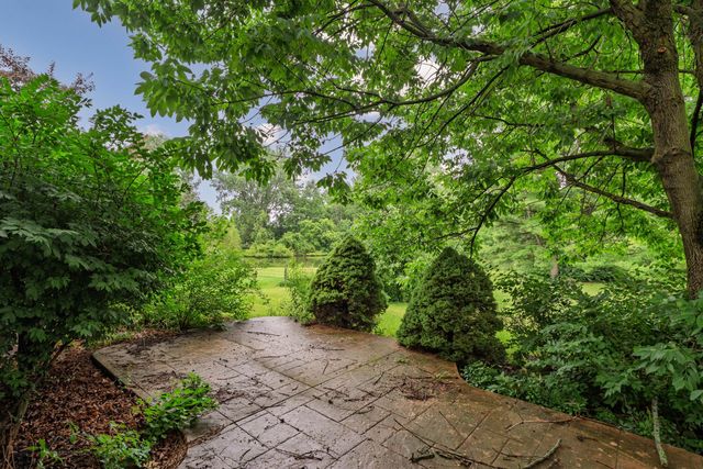 1901 Westwood Drive, Lewis Center, OH 43035