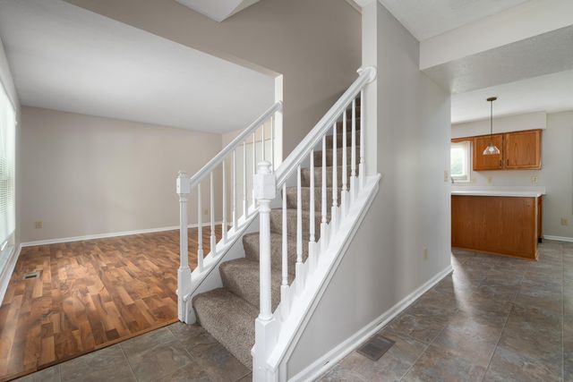 1901 Westwood Drive, Lewis Center, OH 43035
