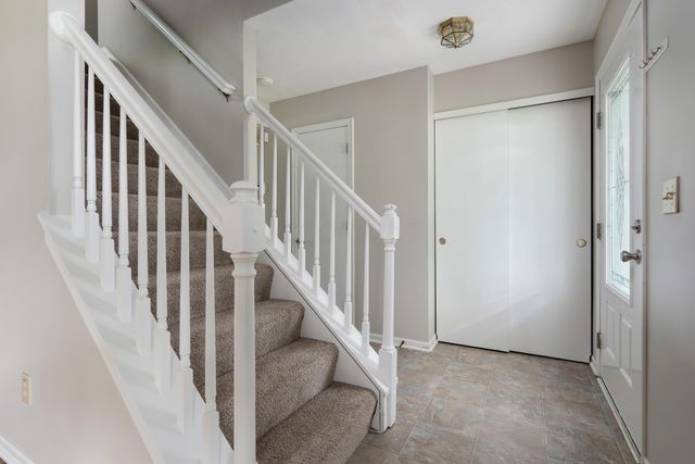 1901 Westwood Drive, Lewis Center, OH 43035