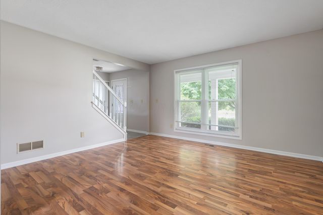 1901 Westwood Drive, Lewis Center, OH 43035