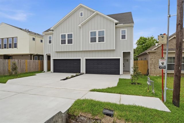 4354 Clover Street B, Houston, TX 77051
