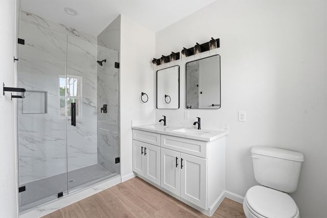 4354 Clover Street B, Houston, TX 77051