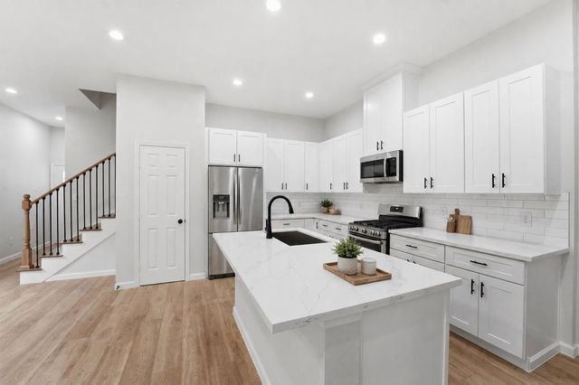4354 Clover Street B, Houston, TX 77051