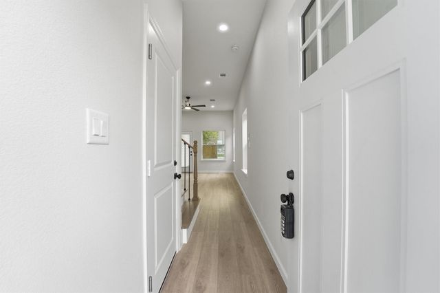 4354 Clover Street B, Houston, TX 77051