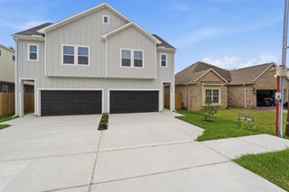 4354 Clover Street B, Houston, TX 77051