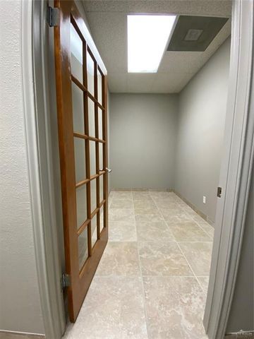 713 E Esperanza Avenue B, Mcallen, TX 78501