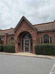 713 E Esperanza Avenue B, Mcallen, TX 78501