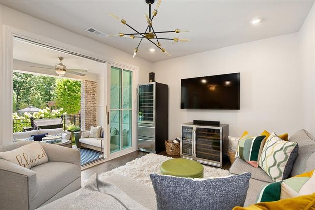 544 Clover Lane, Alpharetta, GA 30009
