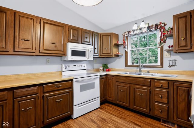 3305 Virginia Street, Columbus, IN 47203