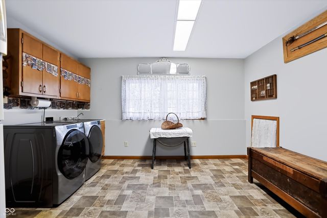 3305 Virginia Street, Columbus, IN 47203