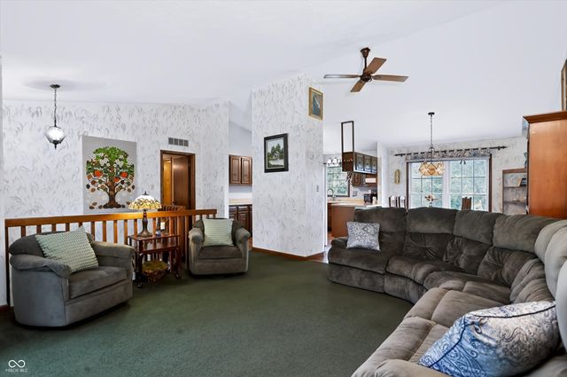 3305 Virginia Street, Columbus, IN 47203