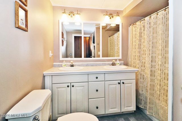 16 Partridge Place, Whiting, NJ 08759