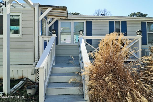 16 Partridge Place, Whiting, NJ 08759