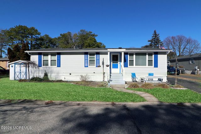 16 Partridge Place, Whiting, NJ 08759