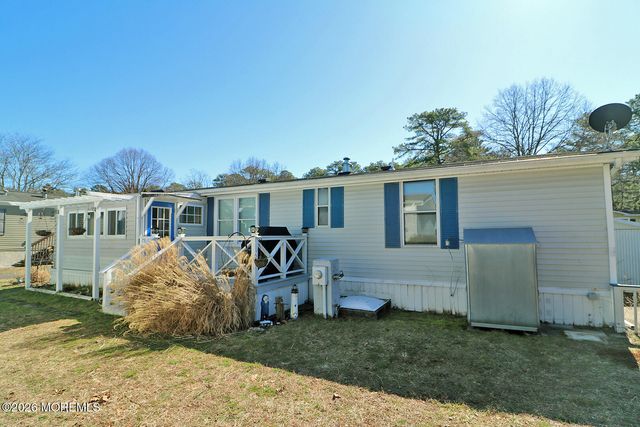 16 Partridge Place, Whiting, NJ 08759