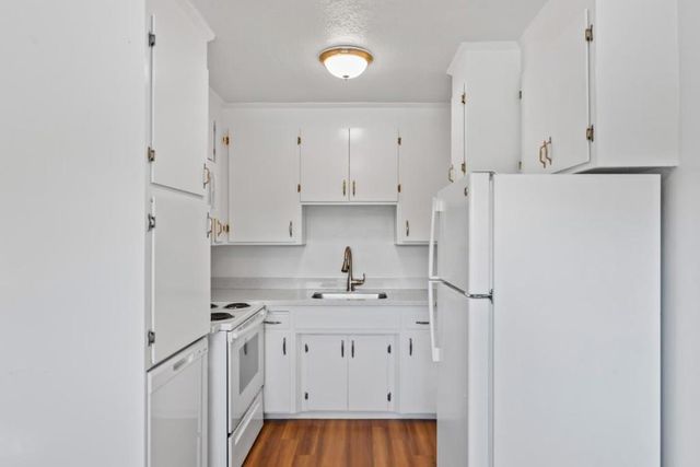 256 La Pala Drive, San Jose, CA 95127