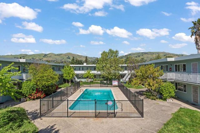 256 La Pala Drive, San Jose, CA 95127