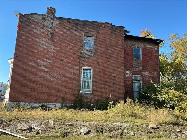 4411 Saint Ferdinand Avenue, St Louis, MO 63113