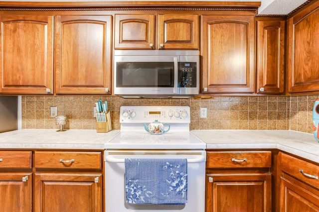 1741 N Byron, Wichita, KS 67212