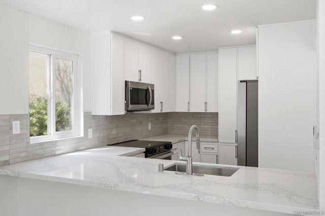930 Via Mil Cumbres 151, Solana Beach, CA 92075