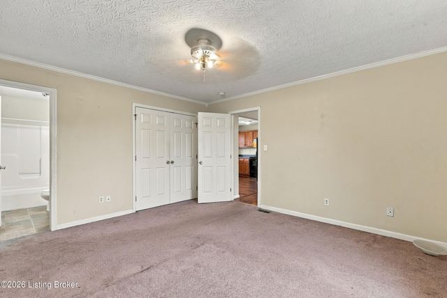 175 Lake Park Ct, Shepherdsville, KY 40165