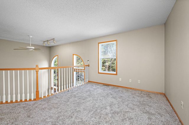 17594 Wiedman Way, Eden Prairie, MN 55347