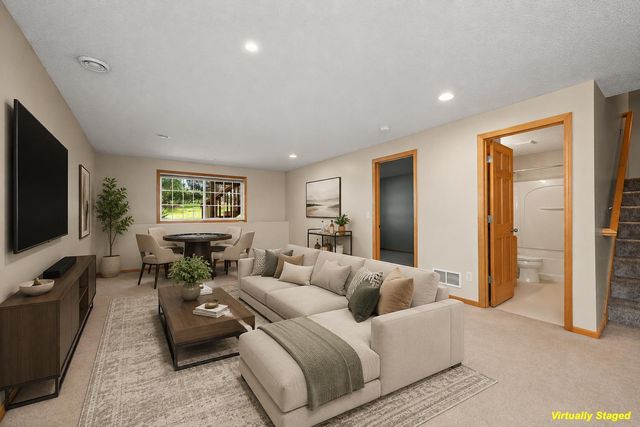 17594 Wiedman Way, Eden Prairie, MN 55347