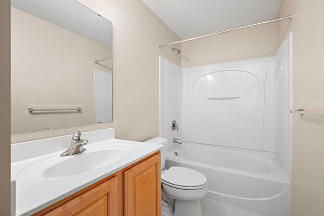 17594 Wiedman Way, Eden Prairie, MN 55347