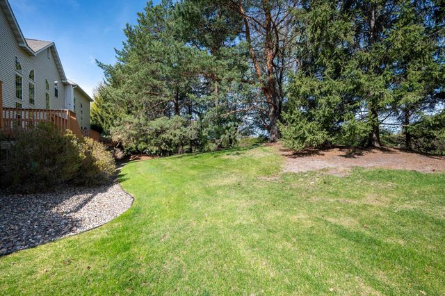 17594 Wiedman Way, Eden Prairie, MN 55347