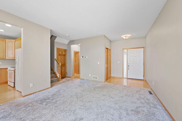 17594 Wiedman Way, Eden Prairie, MN 55347