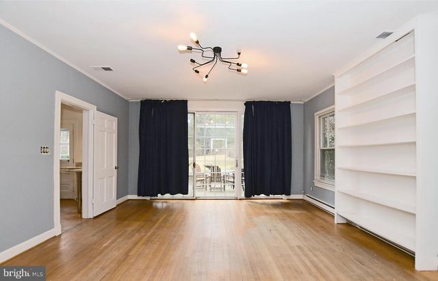 4509 ELLICOTT ST NW, Washington, DC 20016