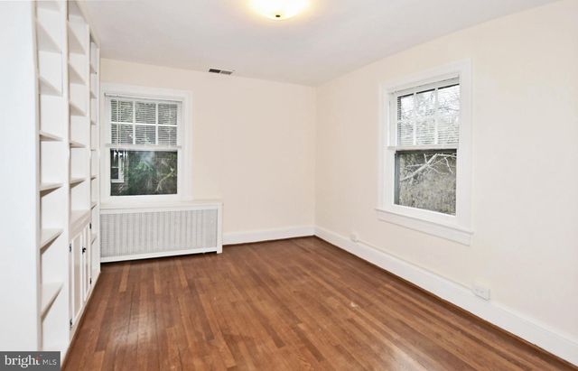 4509 ELLICOTT ST NW, Washington, DC 20016