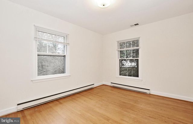 4509 ELLICOTT ST NW, Washington, DC 20016