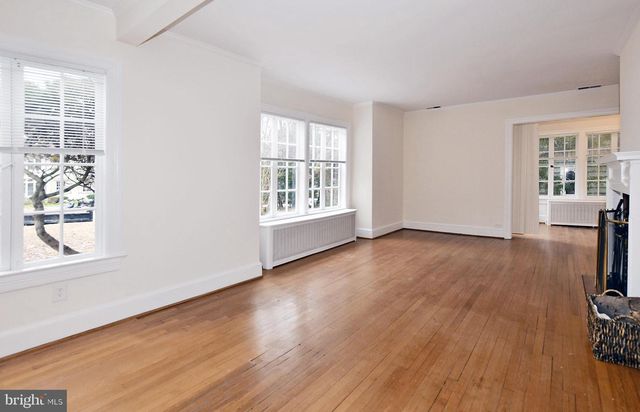 4509 ELLICOTT ST NW, Washington, DC 20016