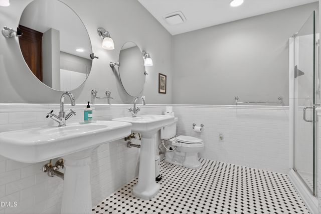 710 Independence Place 104, Raleigh, NC 27603