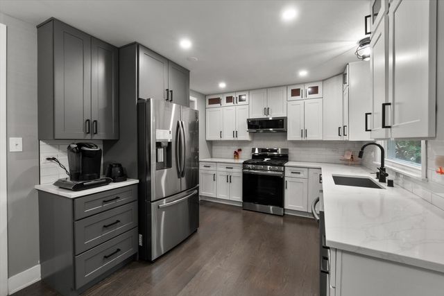 17803 Dogwood Lane, Hazel Crest, IL 60429