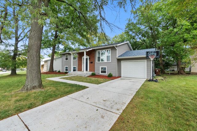 17803 Dogwood Lane, Hazel Crest, IL 60429